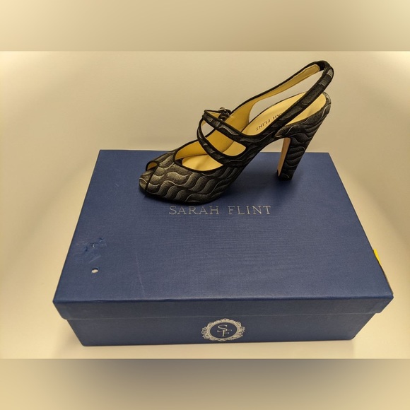 New Designer Sarah Flint Jacquard Pumps - Picture 3 of 9